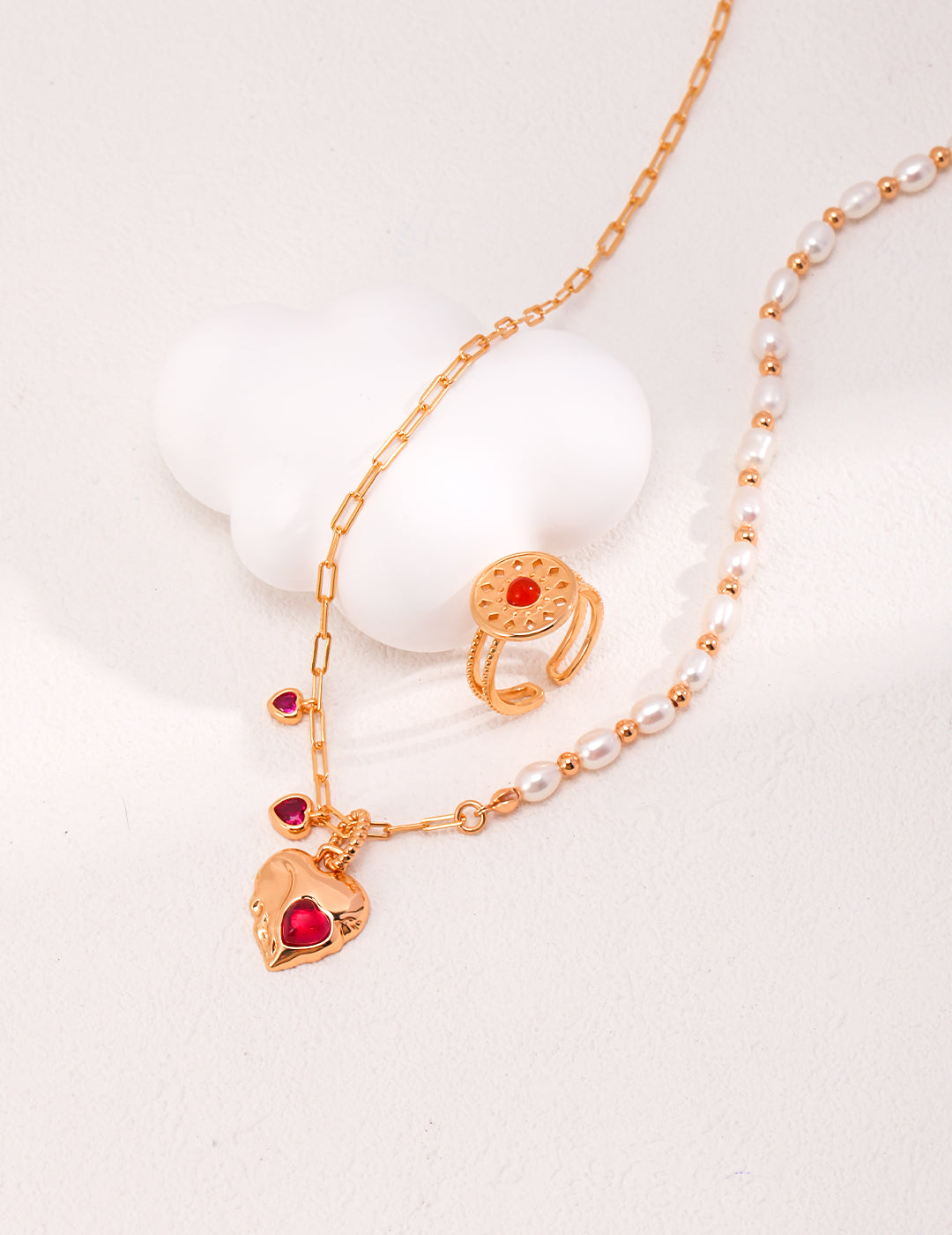 Manon necklace
