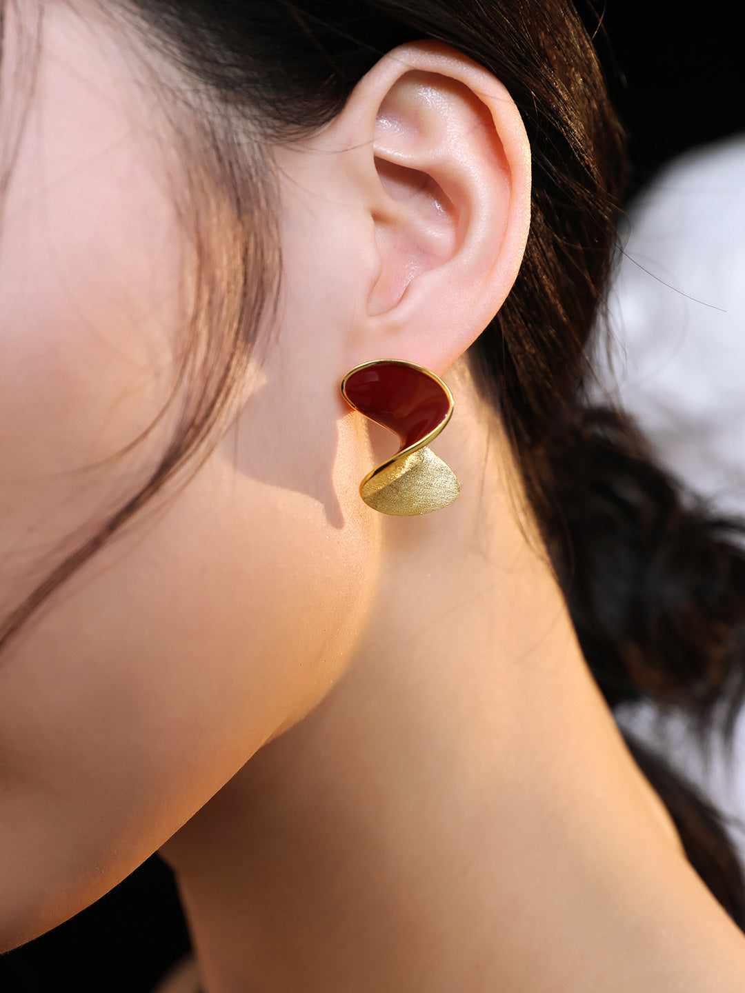 Red enameled Passion earrings