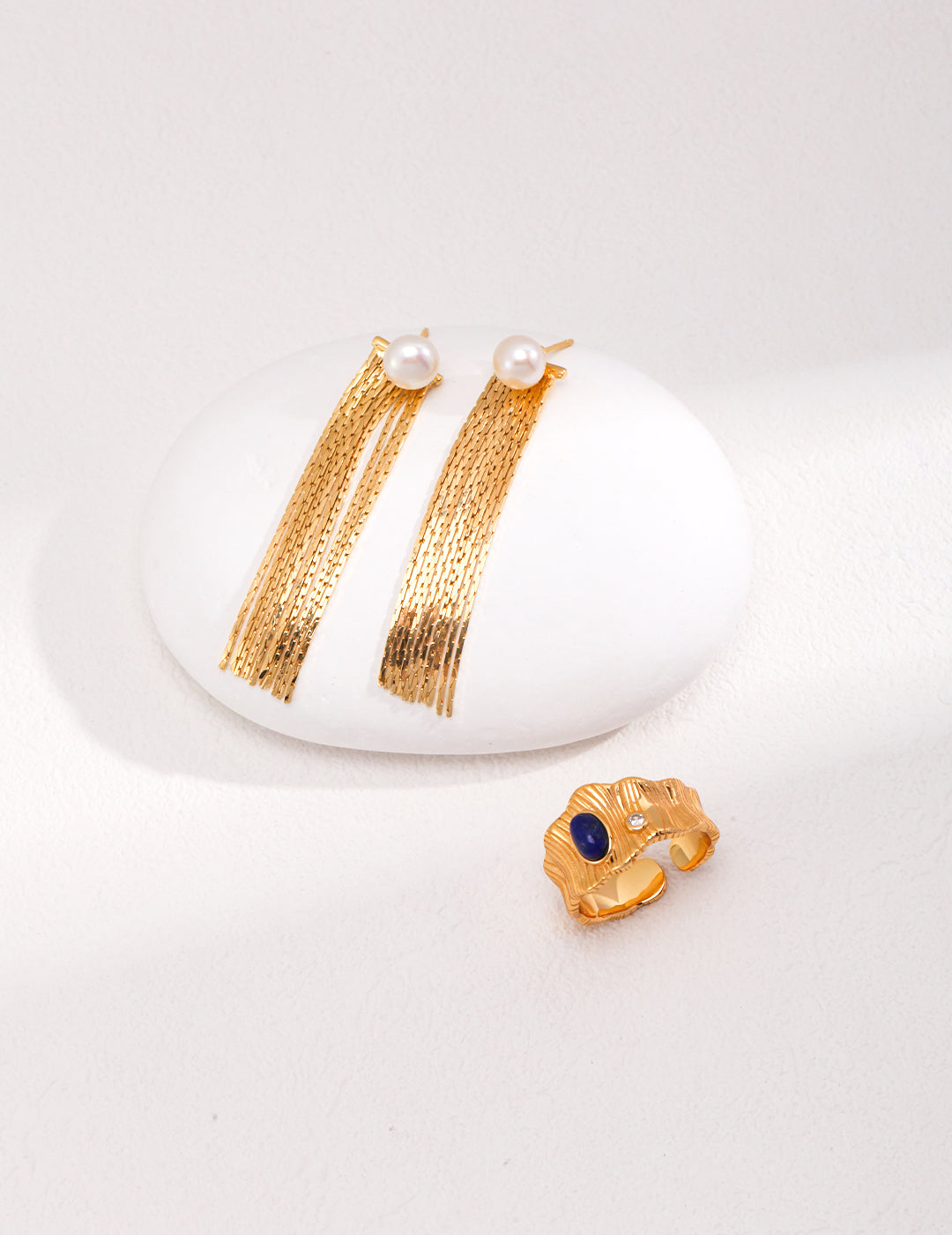 Alma earrings