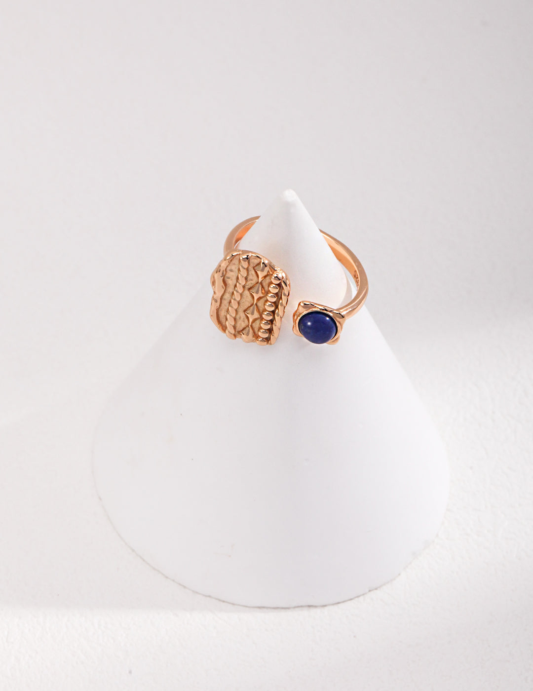 Art-deco ring
