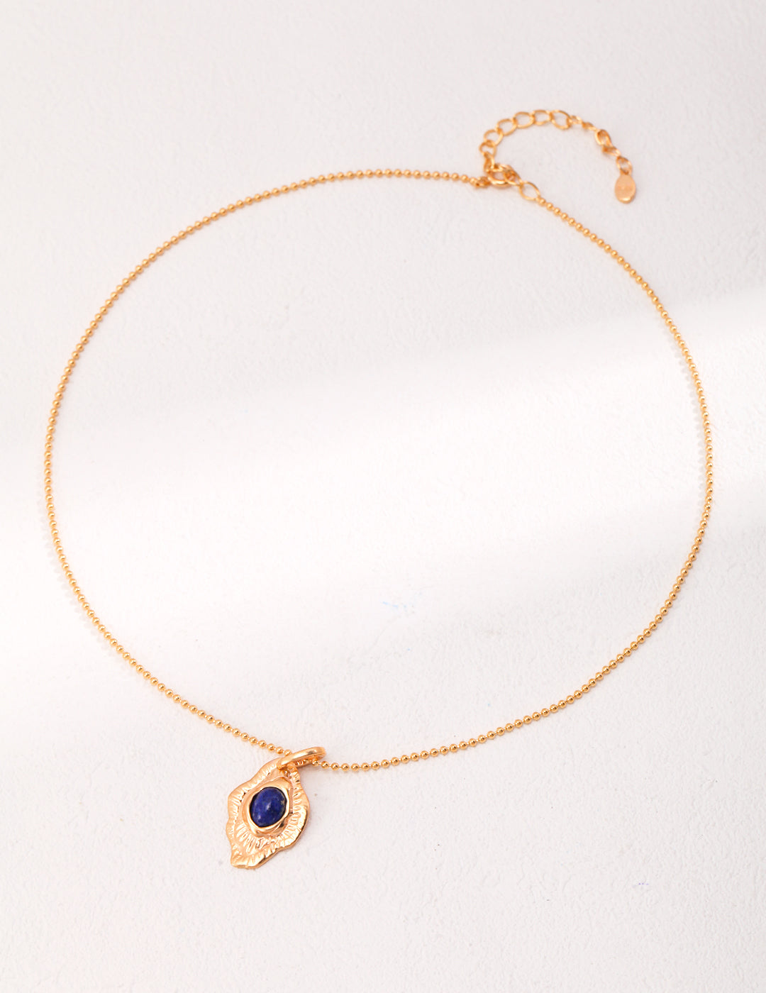 Collier Moon